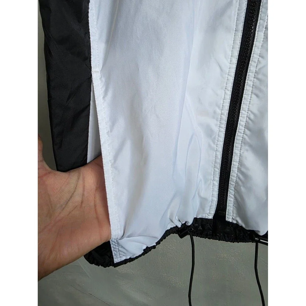 Nike VTG White Tag  Black and White Lightweight Vest Mens M